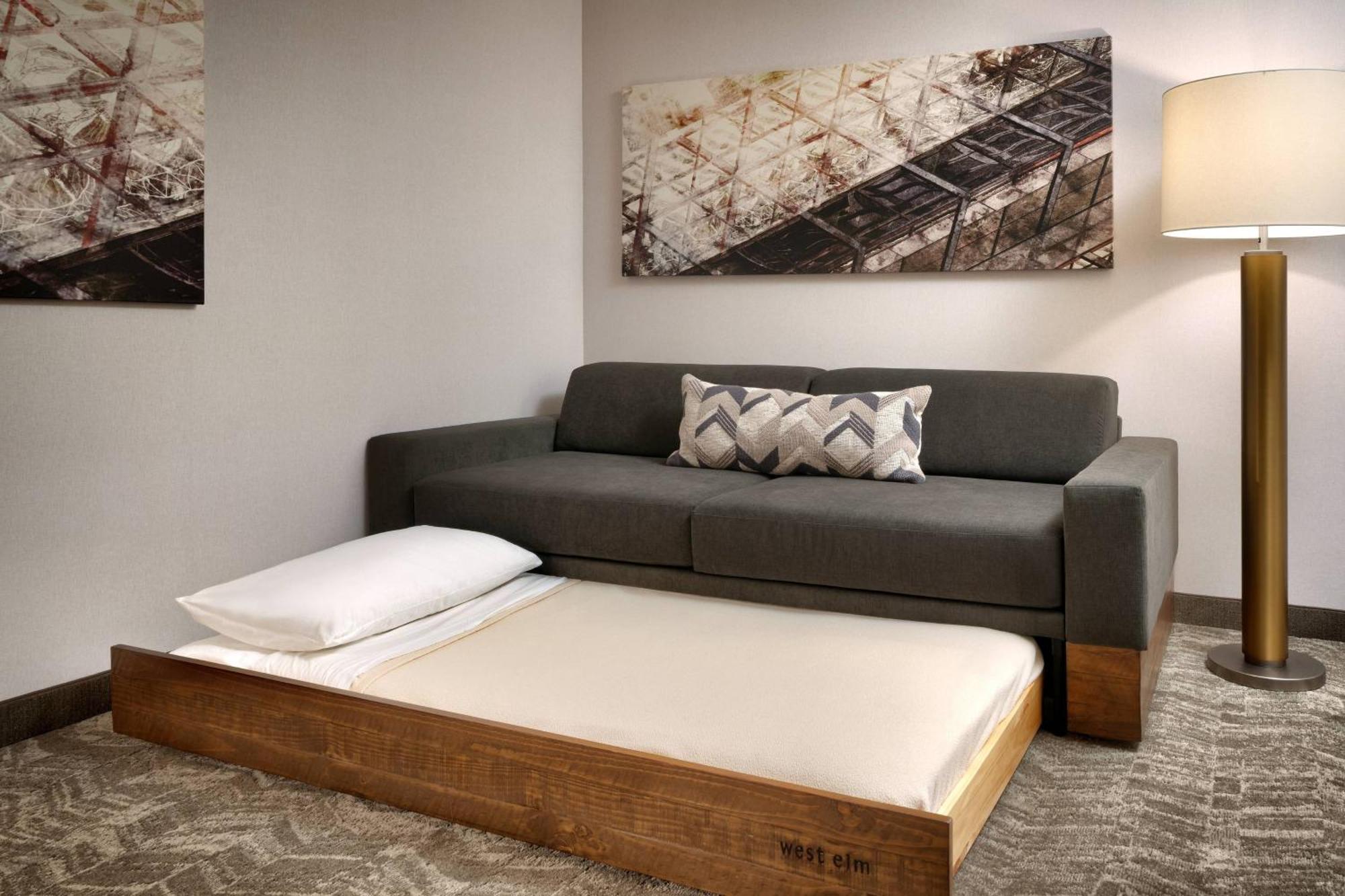 Springhill By Marriott Hotel 3*